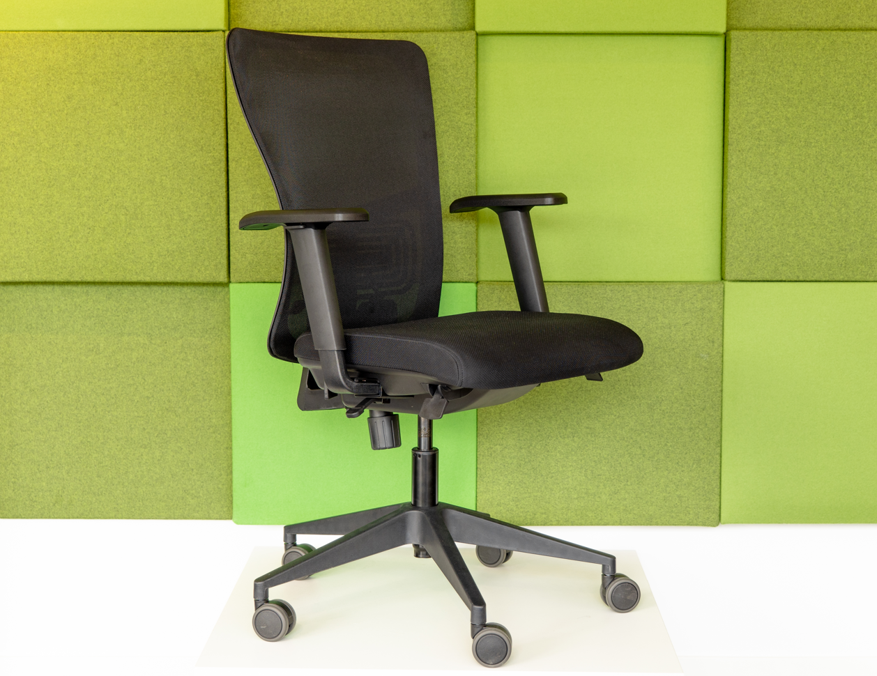 Afbeeldingen van Ergowork @home bureaustoel NEN-1335